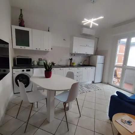 Cerro Flat Apartment Cerro Maggiore Exterior photo
